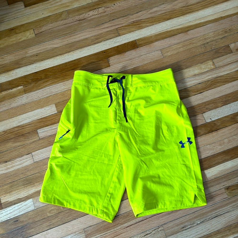 Under Armour neon green/yellow unlined board shorts small/30